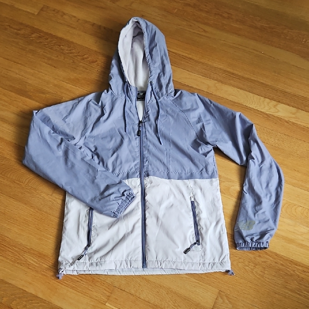 New Balance Women's two-toned running jacket